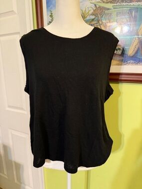 Athleta Classic Black Sleeveless Women's Top